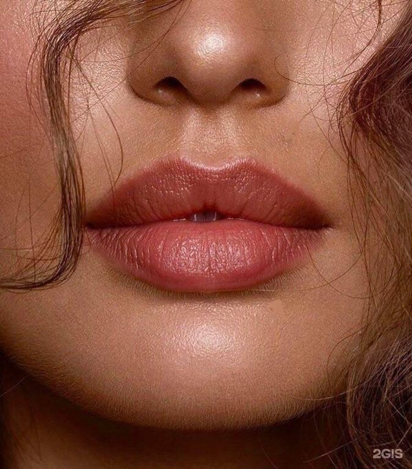 полные губы