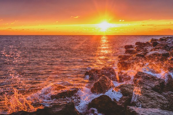 рассвет на море