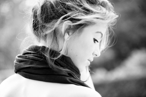 девушки черно белые