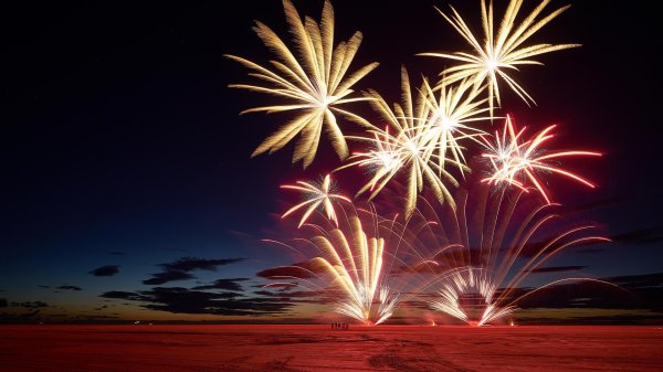 красивый фейерверк