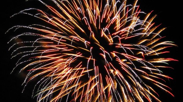 живой салют