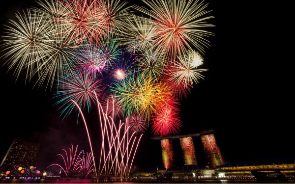 красивые салюты