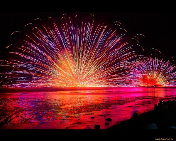 салют красивый