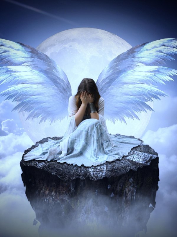 девушки с крыльями