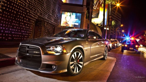 dodge charger srt8