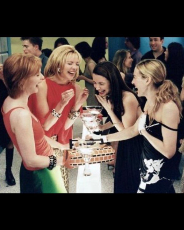 кэрри брэдшоу и саманта джонс