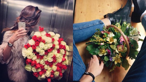 цветы в руках у девушки