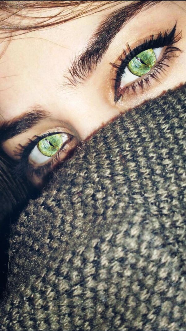 глаза девушек