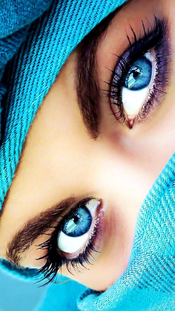 красивая глаза