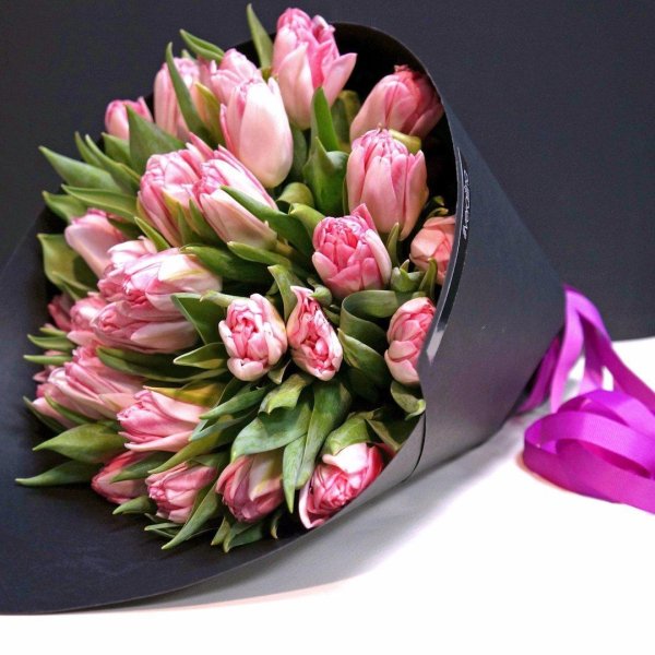 монобукеты тюльпаны