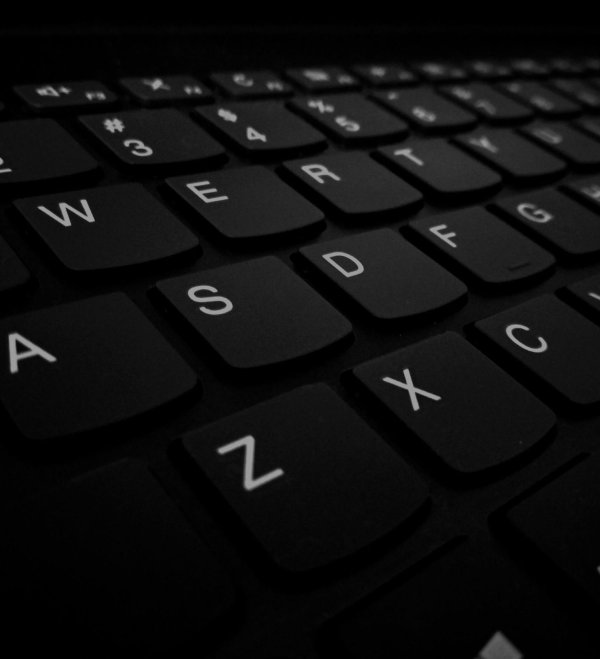 черная клавиатура