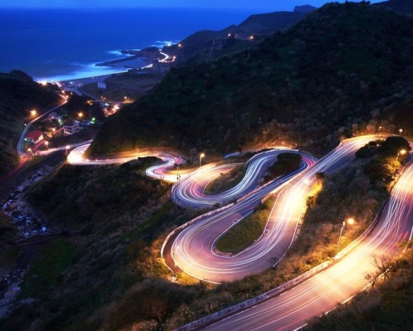 извилистая дорога