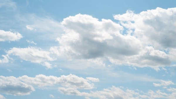 светлое небо