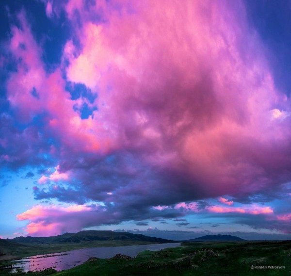 розовое облако