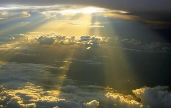 лучами солнца