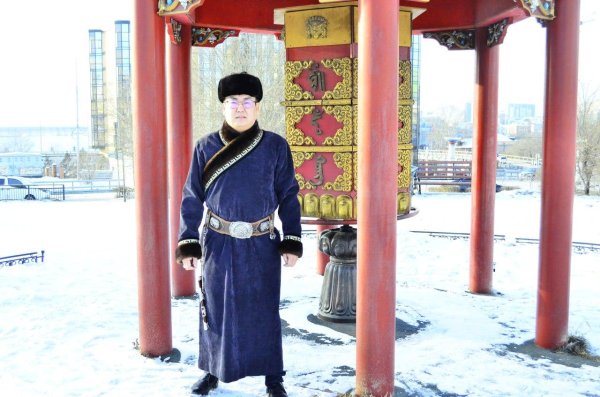 бурятский костюм мужской