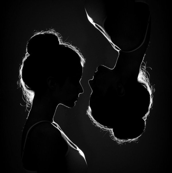 женские силуэты