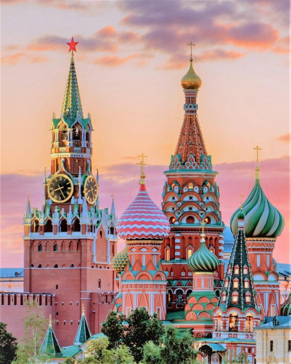 спасская башня и собор василия блаженного