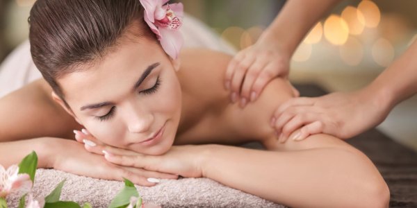 девушка в спа