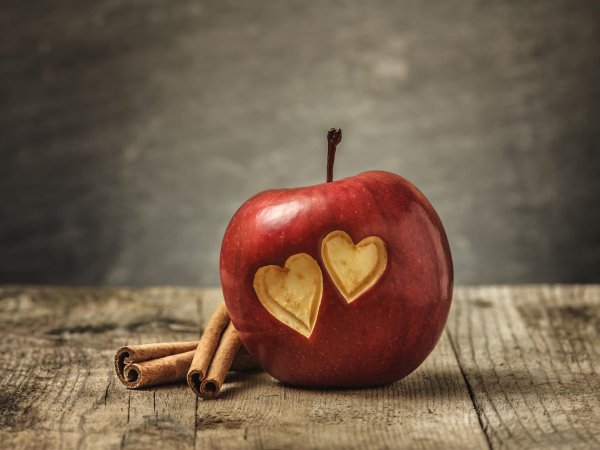 красная яблоко