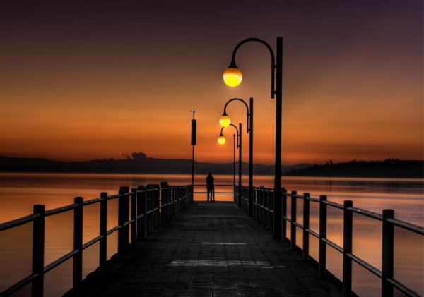 фонари ночью