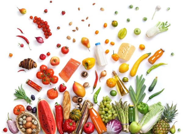 продукты на белом фоне