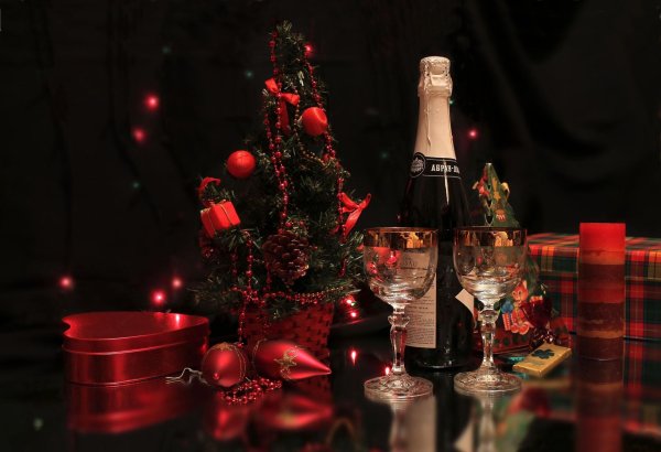 бокал с шампанским