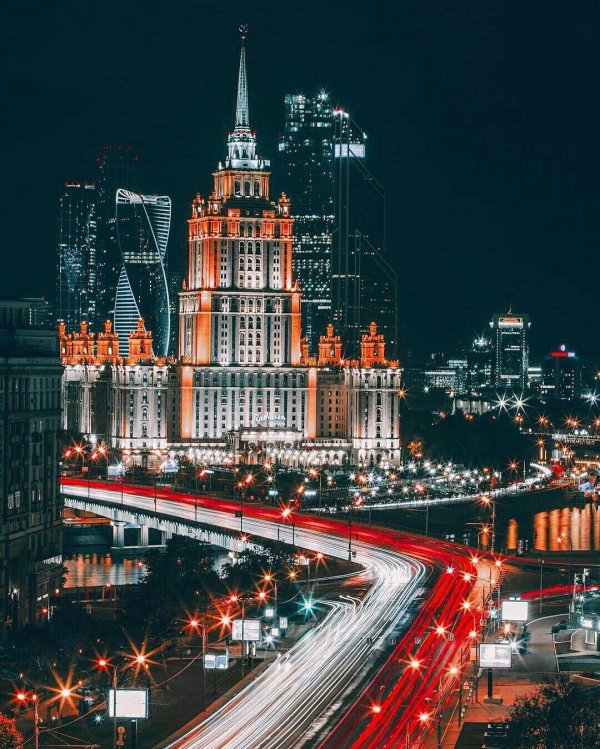 ночная москва