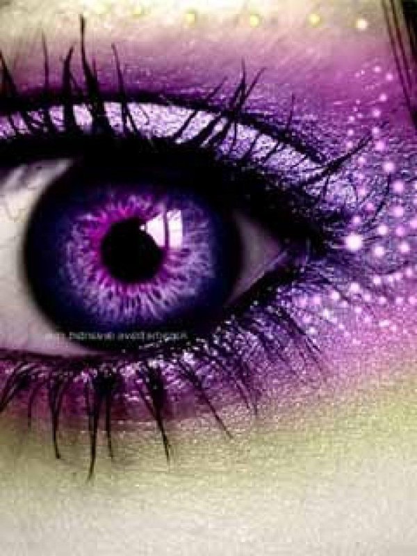 сиреневый цвет глаз