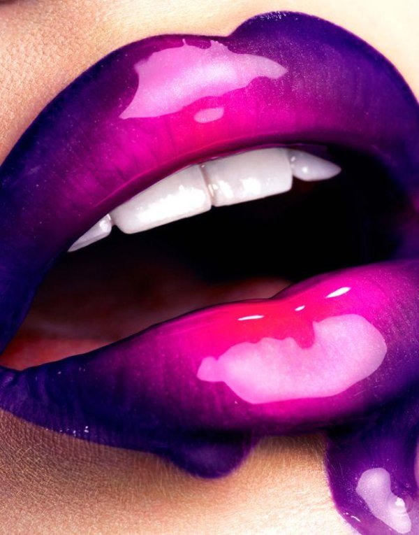 яркие губы