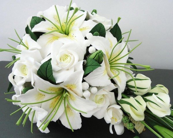 лилии букет