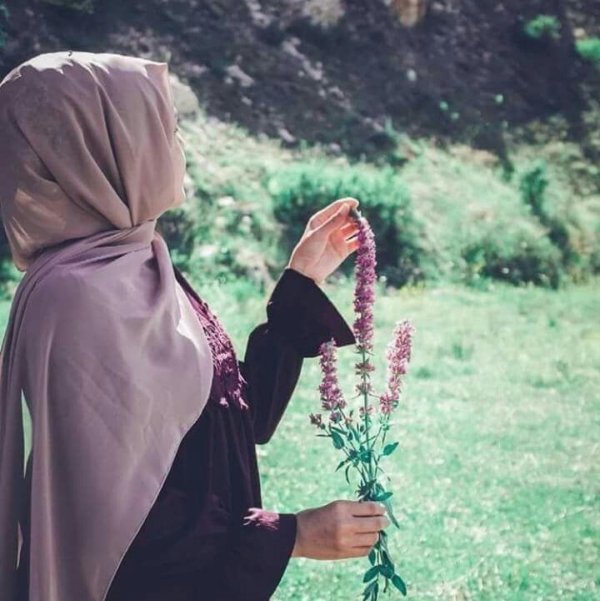 мусульманка со спины