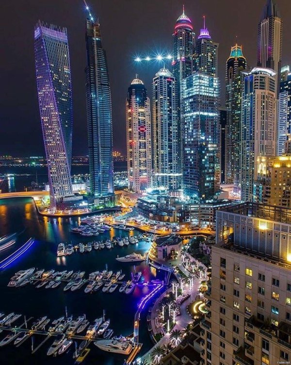 ночной город дубай