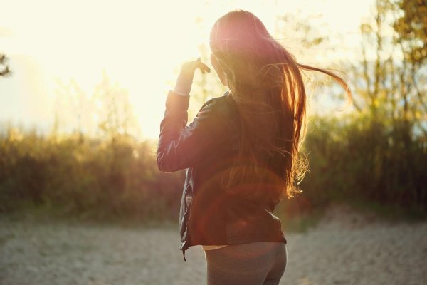 девушки со спины