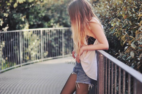 девушки с русыми волосами