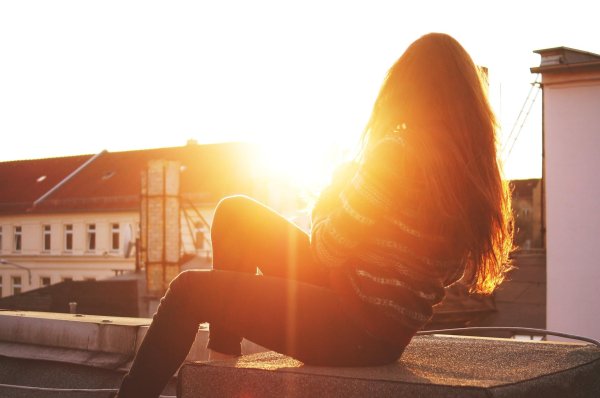 солнце девушка