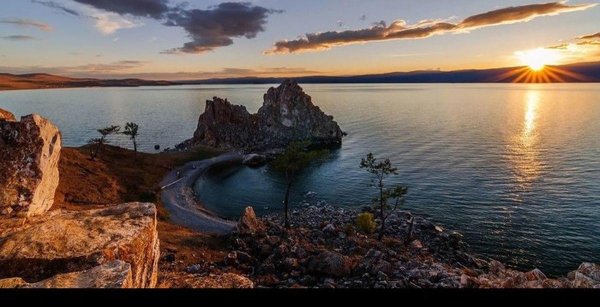 ольхон скала шаманка