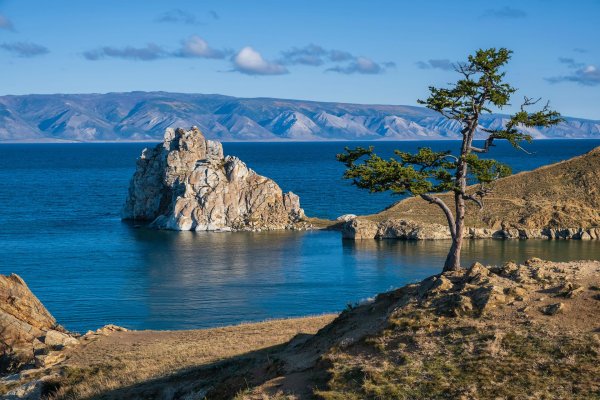 ольхон скала шаманка