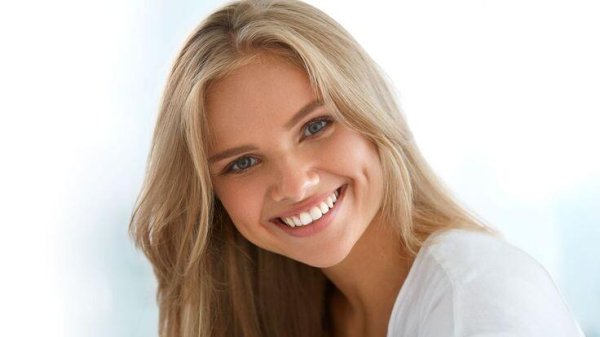 девушки с красивой улыбкой