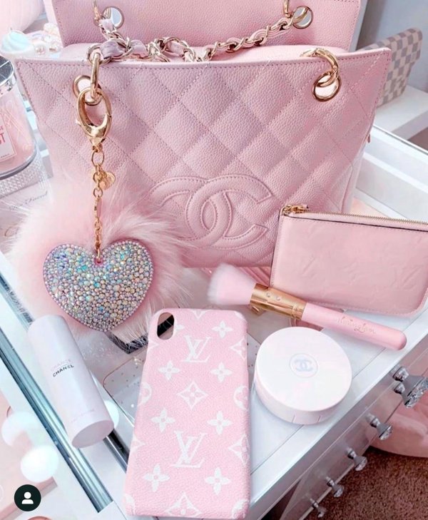 сумочка розовая