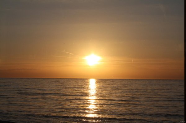 солнце море