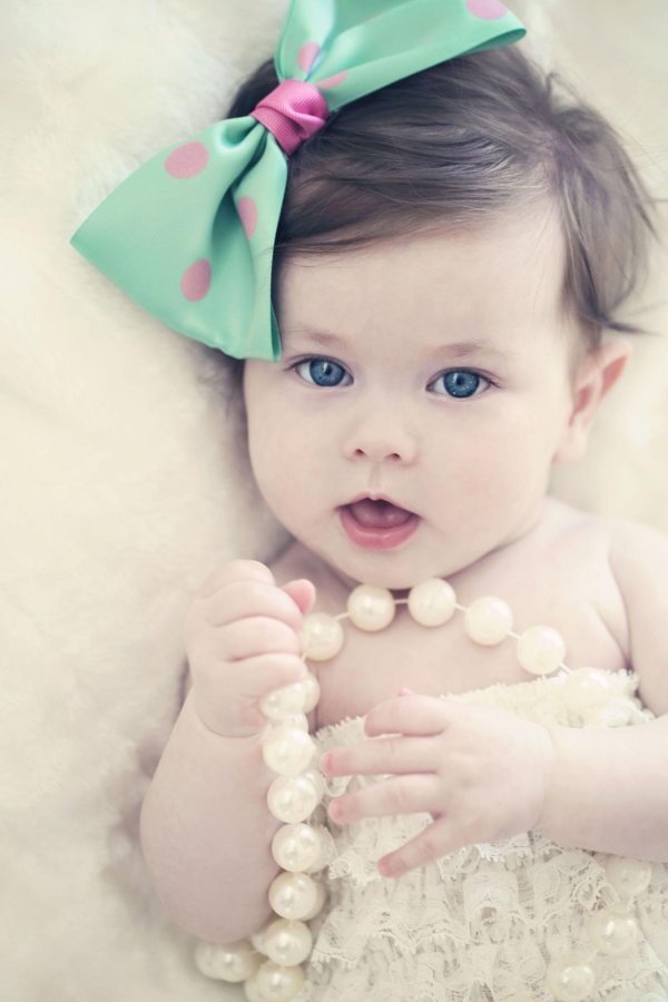 маленькая девочка красивая