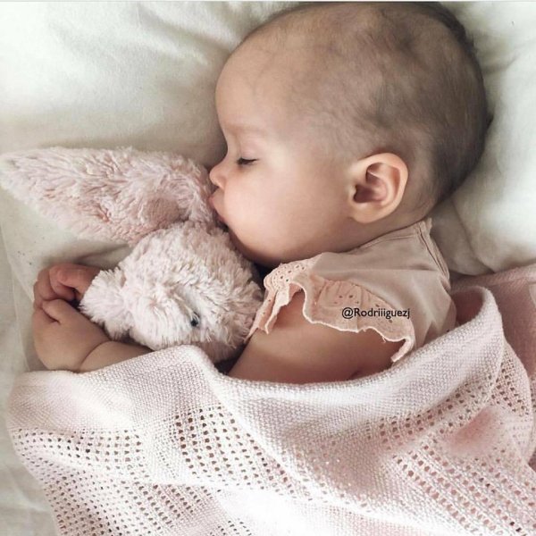 младенец новорожденный