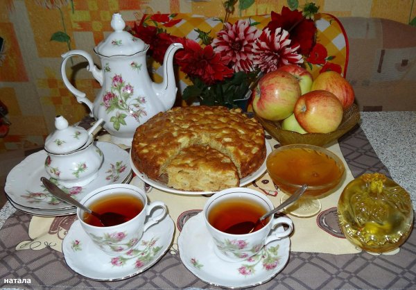 яблочные пироги