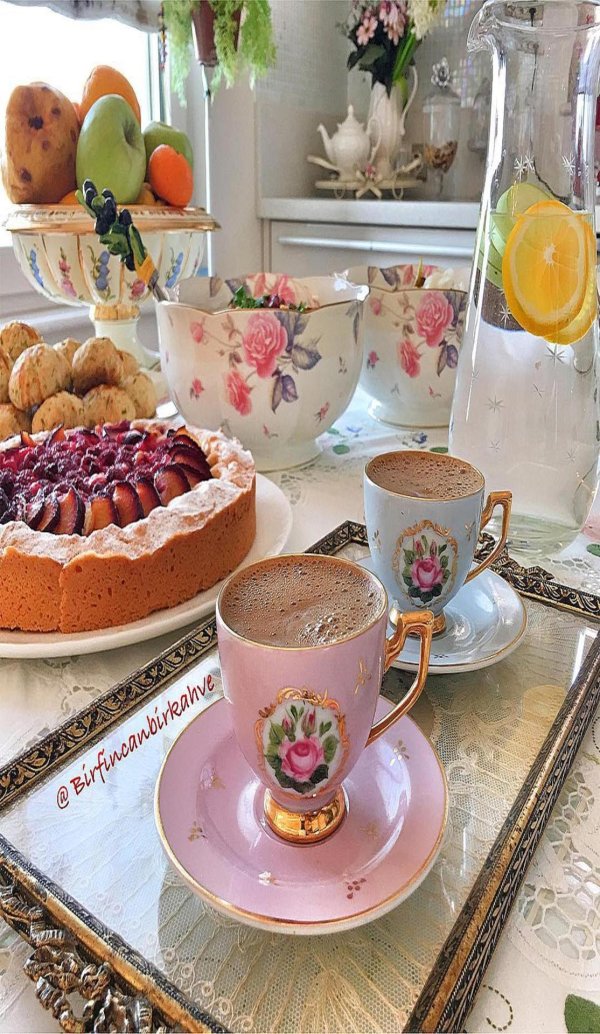 кофе и пирожное