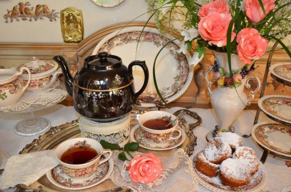 чайный стол