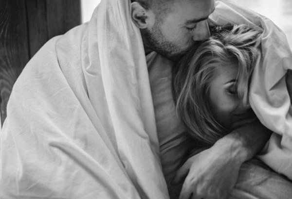 нежное объятие