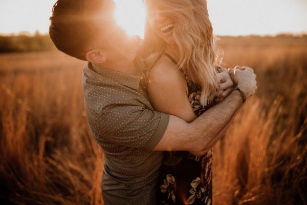 объятие любви