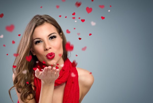 воздушный поцелуй мужчине