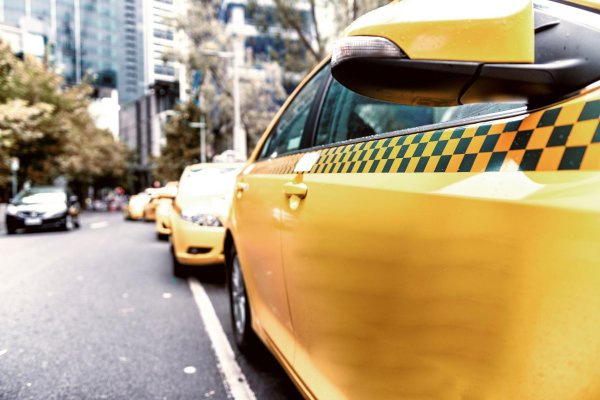 такси желтое